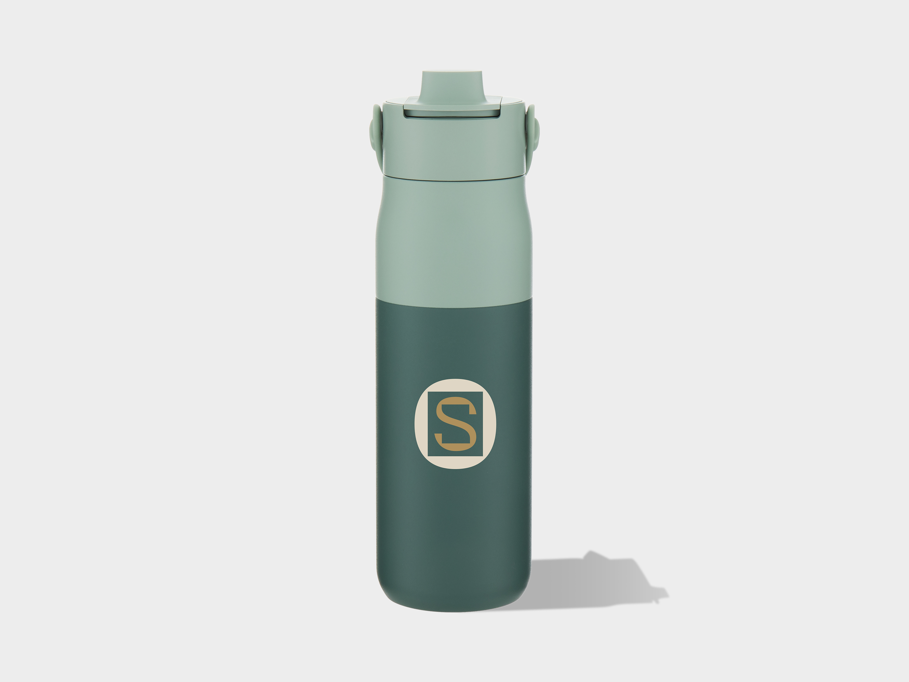 CP-0040-PDP-3070x2304-LARQ-Bottle-Swig-Top-Eucalyptus-Green-Print-1.jpg