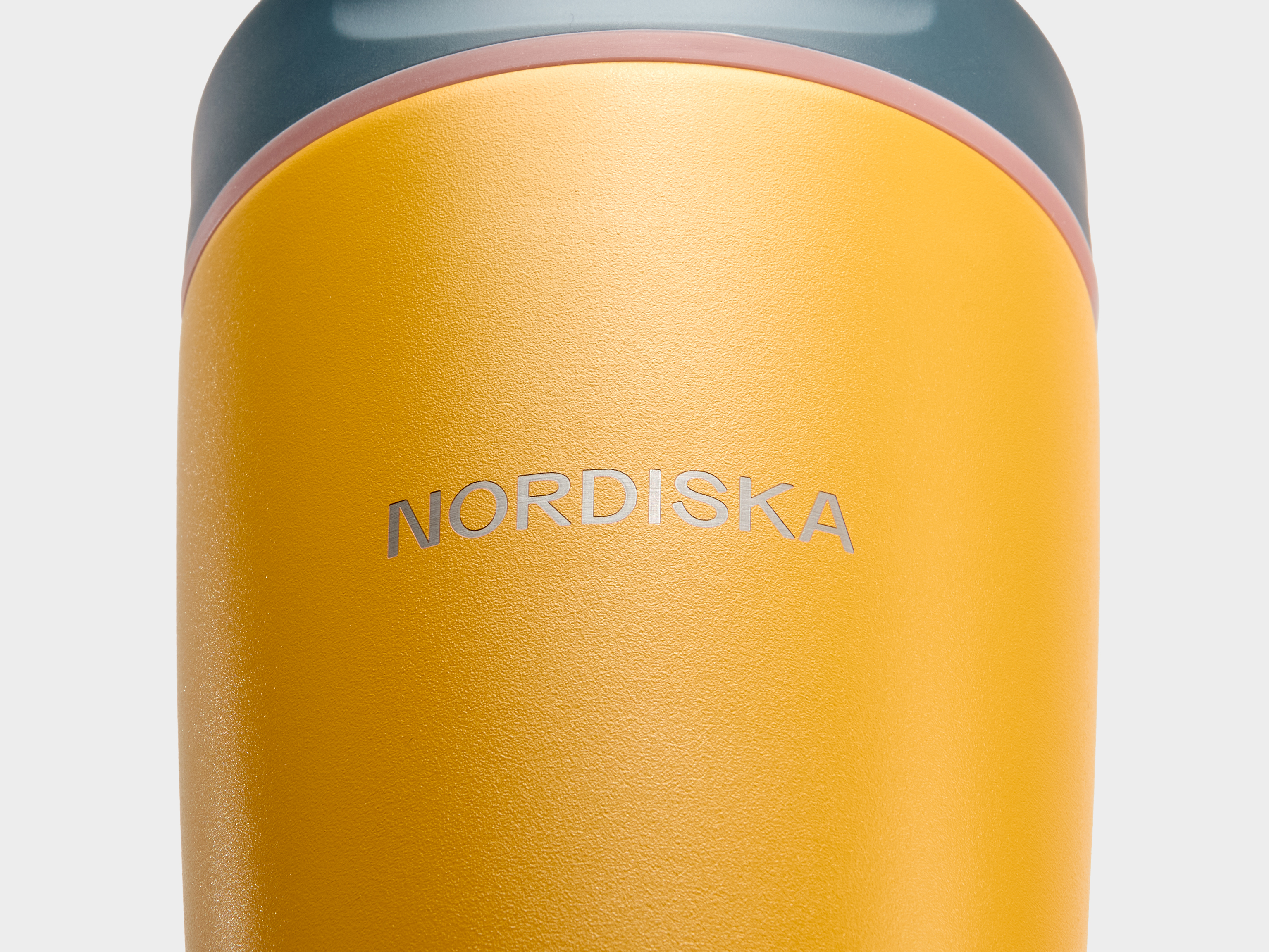 CP-0040-PDP-3070x2304-Owala-Smoothsip-Slider-4.jpg
