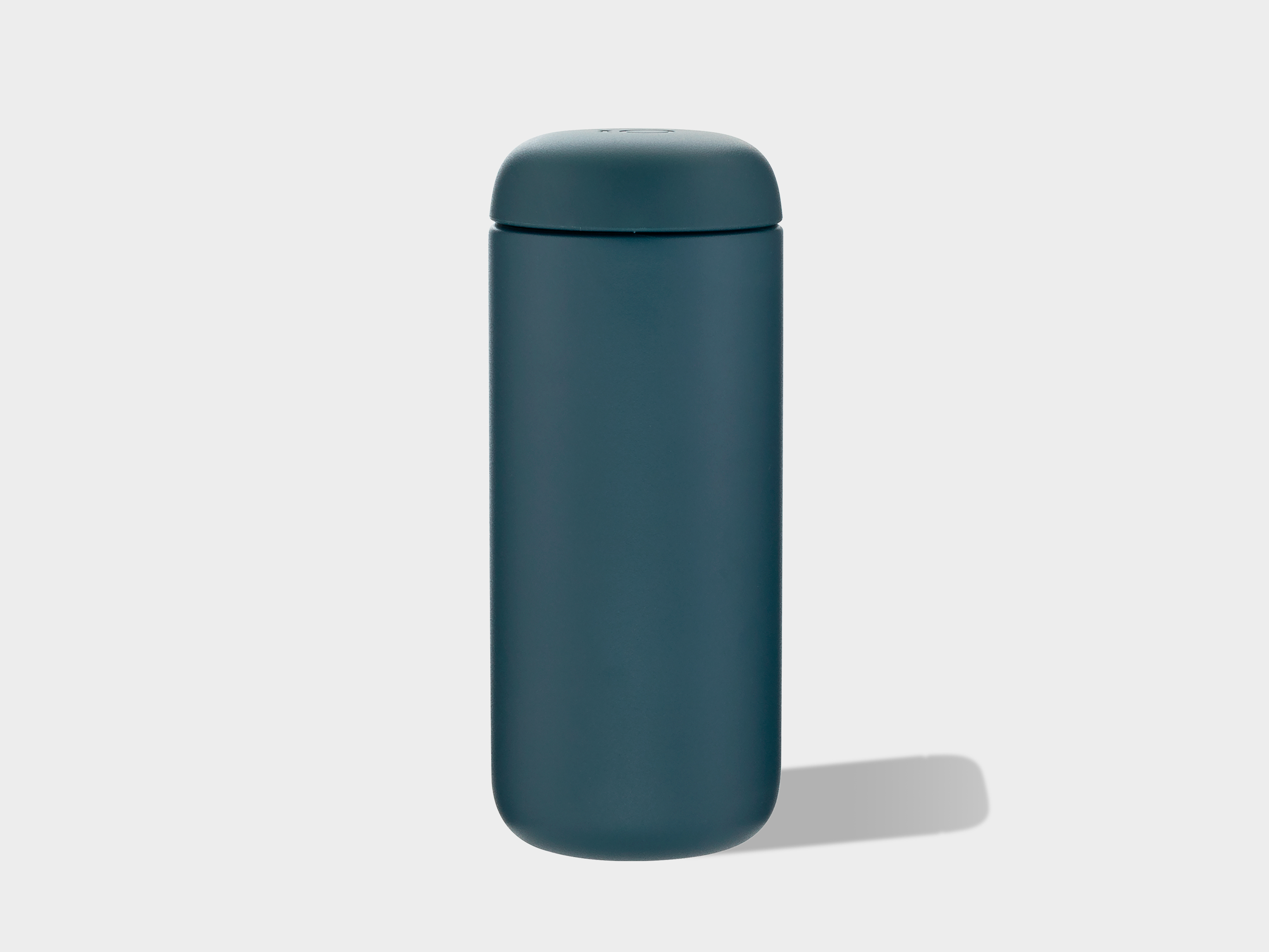 CP-0040-PDP-3070x2304-Fellow-Carter-Move-Mug-16oz-Stone-Blue-2.jpg
