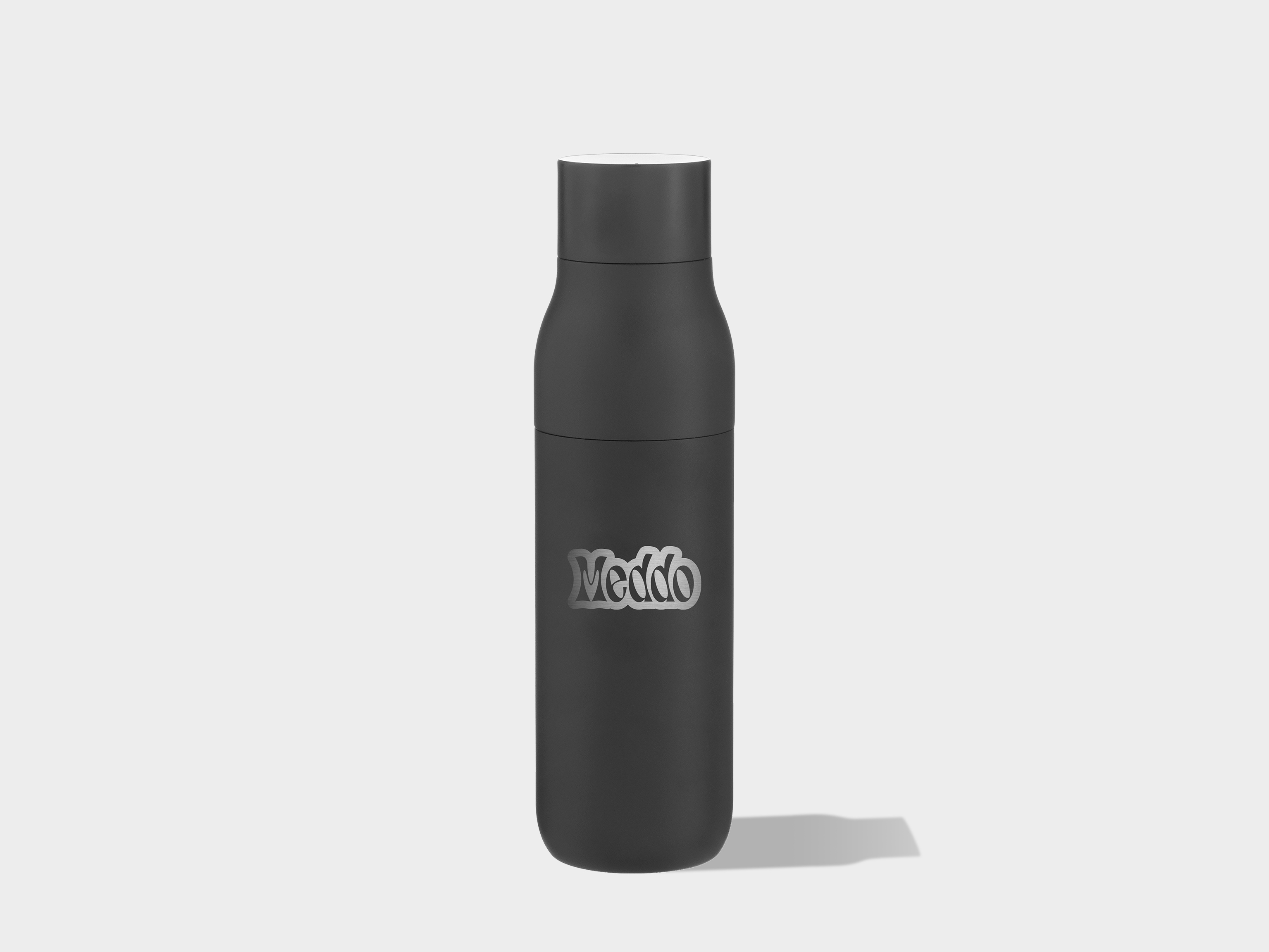 CP-0040-PDP-3070x2304-LARQ-Bottle-Twist-Top-17oz-Obsidian-Black-Engraving-1.jpg
