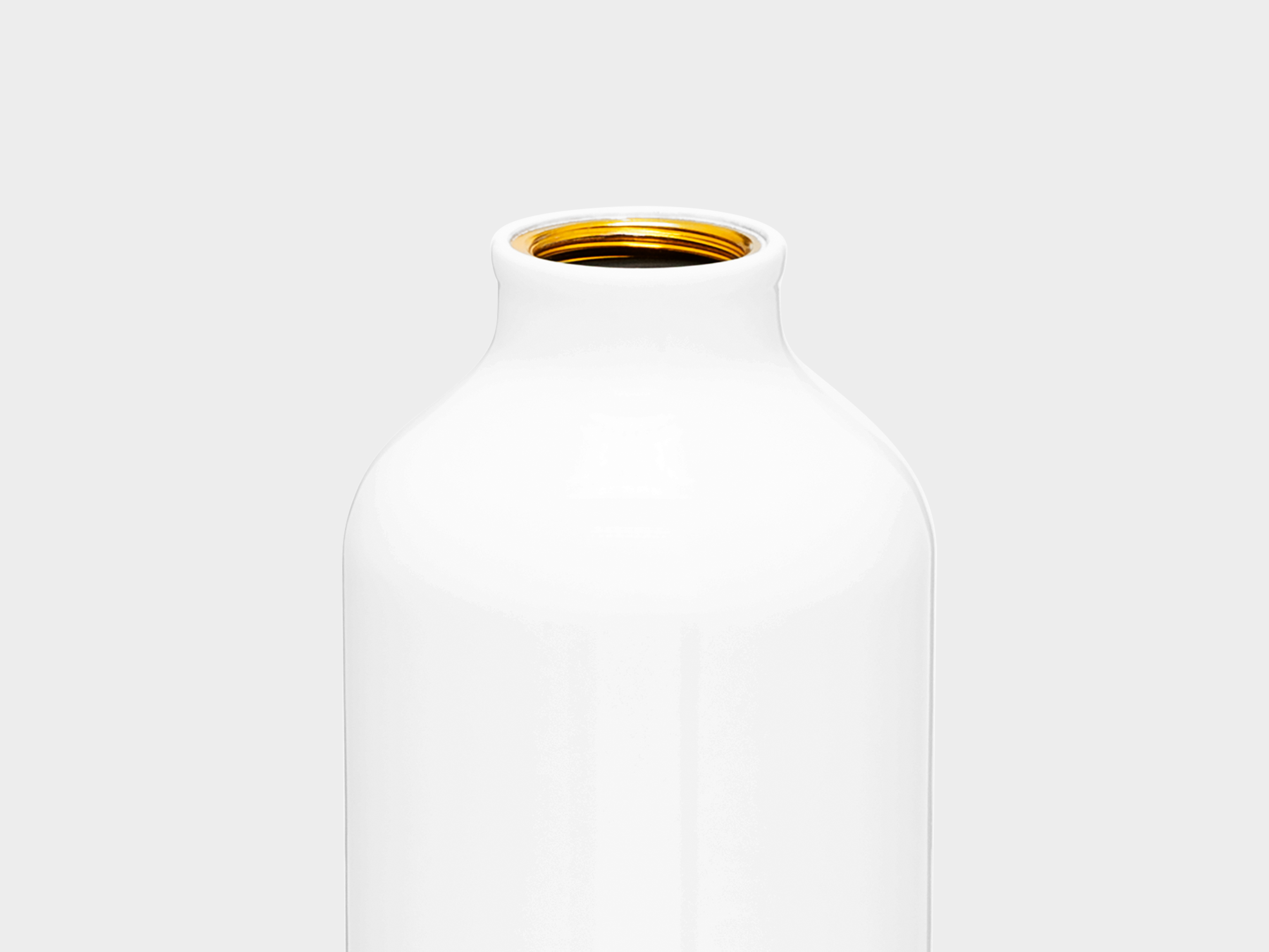 CP-0040-PDP-3070x2304-H2GO-Aluminium-Classic-White-3.jpg